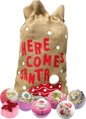 מארז מתנה Bomb Cosmetics Here Comes Santa